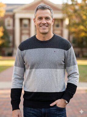 Tommy Hilfiger Men's XXL Colorblock Stripe Crewneck Sweater TH Flag Logo EUC